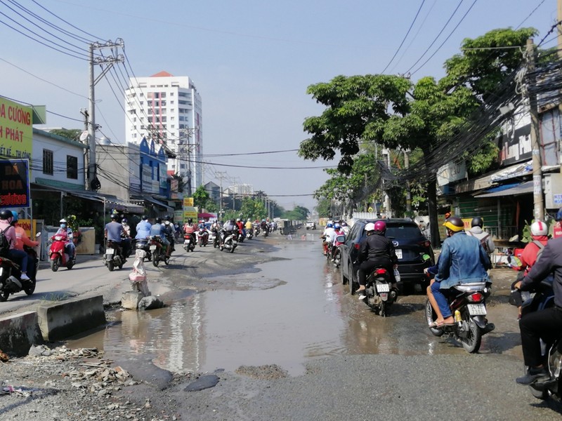 duong-thi-cong-cham-2