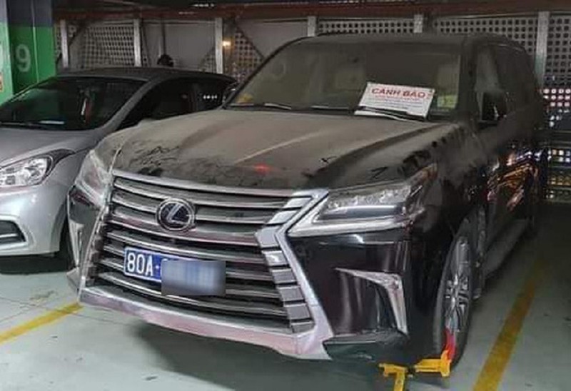 Cục CSGT thông tin vụ 'xe Lexus gắn biển 80A' ở Tân Sơn Nhất - ảnh 1