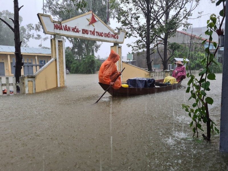 Quảng Nam: Mưa liên tục, TP Tam Kỳ bắt đầu ngập - ảnh 5