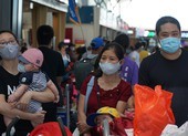 Hơn 300 du khách mắc kẹt tại Đà Nẵng