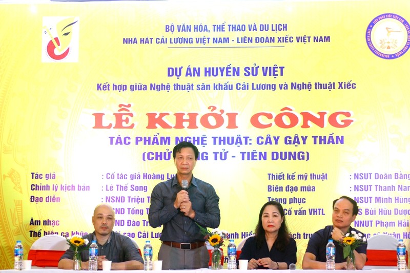 Lần đầu xiếc kết hợp với cải lương trong 'Cây gậy thần' - ảnh 1