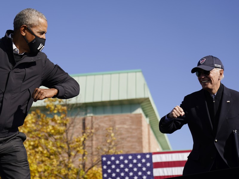 Ông Obama xuất hiện cùng ông Biden, tổng công kích ông Trump - ảnh 1