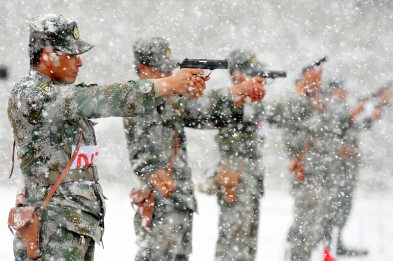 Trung Quốc phát triển áo giáp ‘siêu nhân’ cho quân đội - ảnh 2