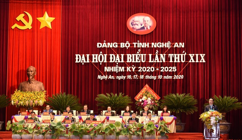 Thủ tướng Nguyễn Xuân Phúc dự Đại hội Đảng bộ tỉnh Nghệ An - ảnh 3