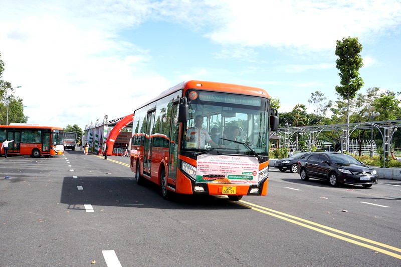 Cần Thơ: Khai trương 5 tuyến xe buýt chất lượng cao - ảnh 7