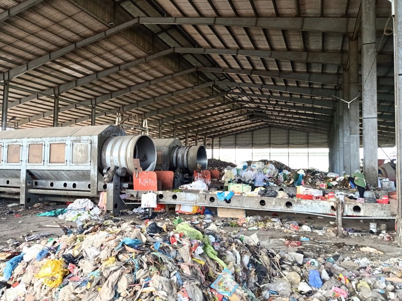 Trà Vinh  xin chở 30.000 tấn rác sang Cần Thơ để đốt - ảnh 1
