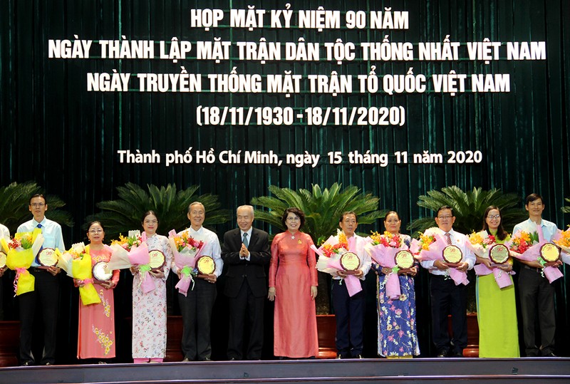 mttq-tphcm-khen-thuong