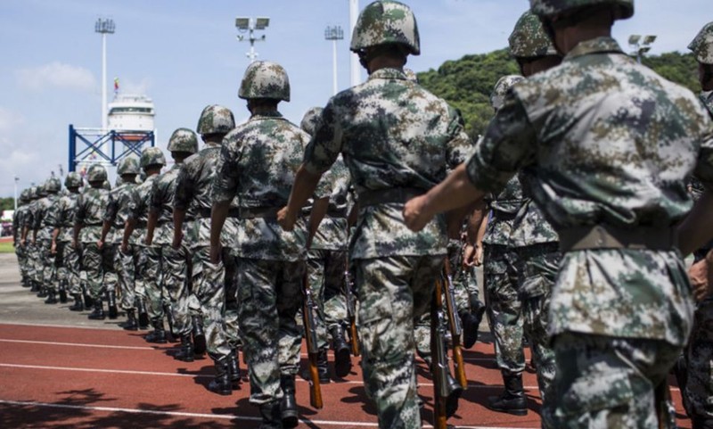 Ông Trump ra sắc lệnh mạnh mẽ nhằm vào quân đội Trung Quốc - ảnh 1