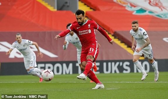 Salah lập Hattrick, Liverpool nhọc nhằn thắng đội mới lên hạng - ảnh 1