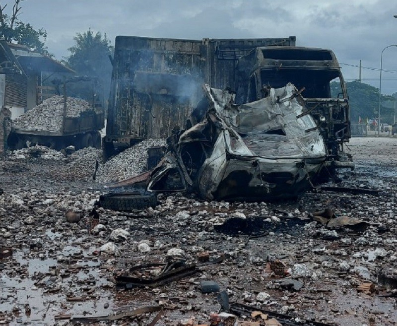 Cháy nổ gần biên giới Việt - Lào, nhiều người thương vong - ảnh 2