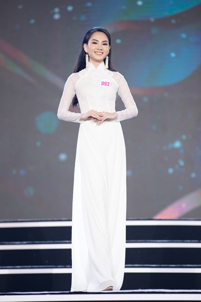 Ngắm Áo dài trong đêm Bán kết Hoa hậu Việt Nam 2020 - ảnh 10