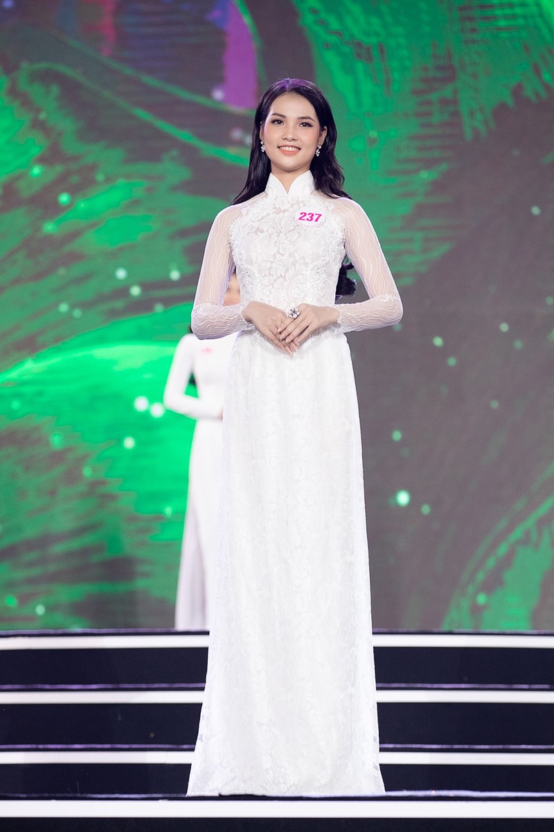 Ngắm Áo dài trong đêm Bán kết Hoa hậu Việt Nam 2020 - ảnh 5
