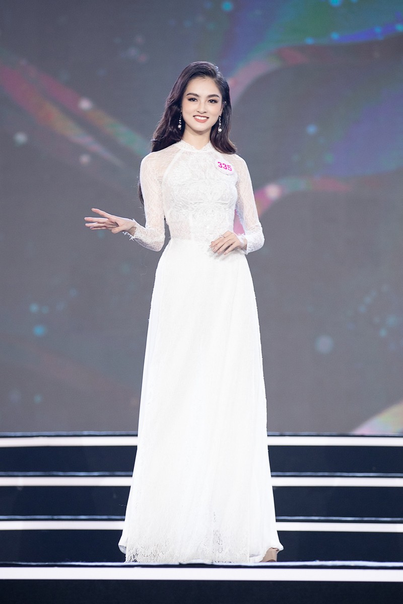 Ngắm Áo dài trong đêm Bán kết Hoa hậu Việt Nam 2020 - ảnh 15