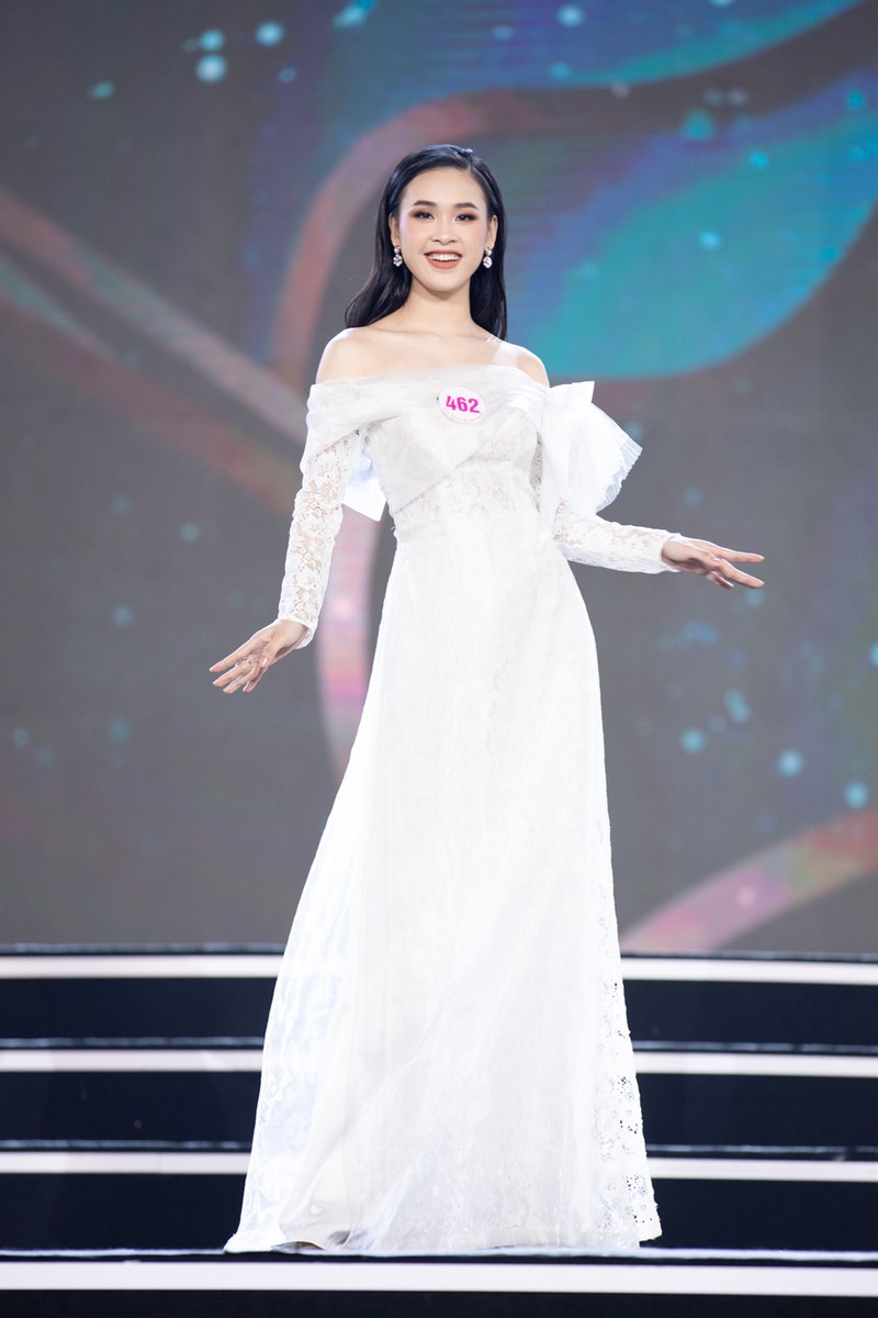 Ngắm Áo dài trong đêm Bán kết Hoa hậu Việt Nam 2020 - ảnh 16