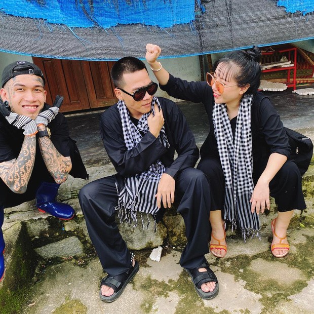 Wowy và Dế Choắt đã tới Quảng Ngãi giúp người dân sau Rap Việt - ảnh 4