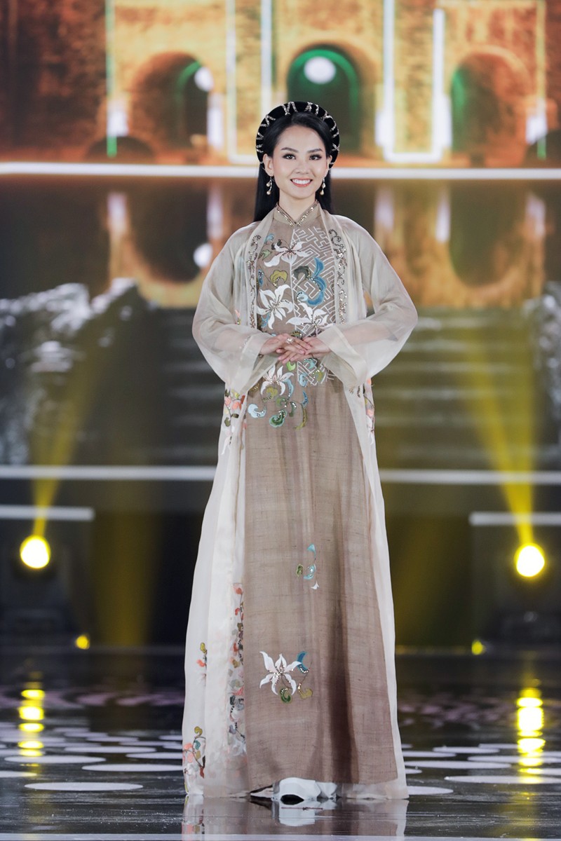 5 Hoa hậu trình diễn áo dài trong đêm chung kết HHVN 2020 - ảnh 8
