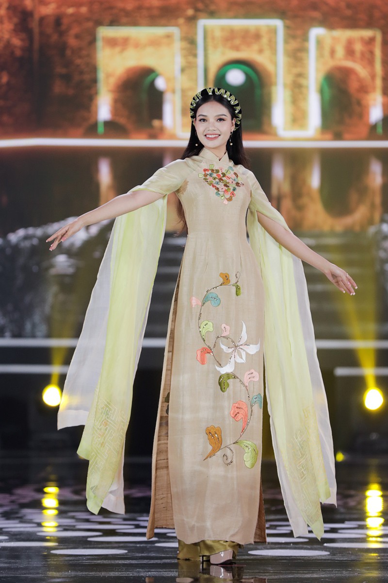 5 Hoa hậu trình diễn áo dài trong đêm chung kết HHVN 2020 - ảnh 6