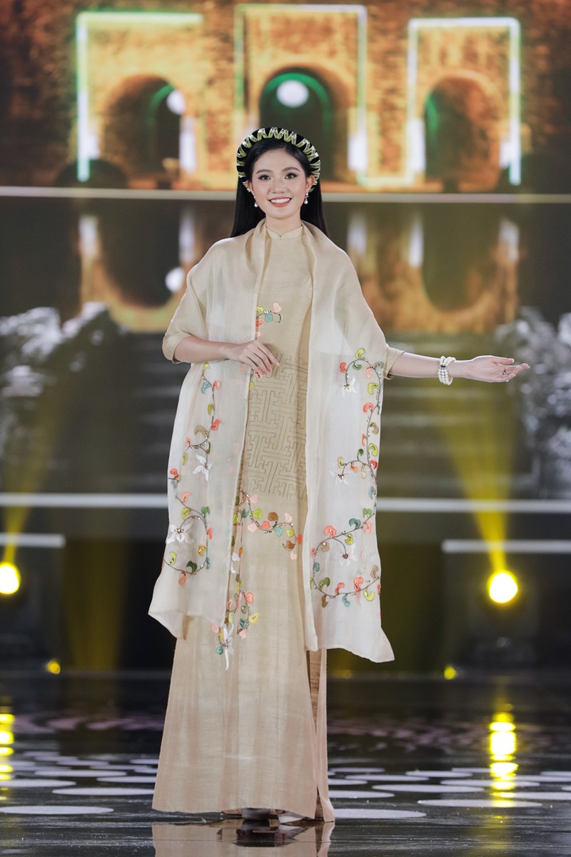 5 Hoa hậu trình diễn áo dài trong đêm chung kết HHVN 2020 - ảnh 11