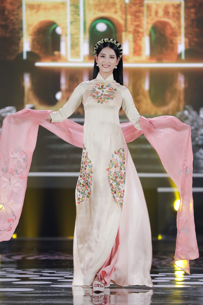 5 Hoa hậu trình diễn áo dài trong đêm chung kết HHVN 2020 - ảnh 10