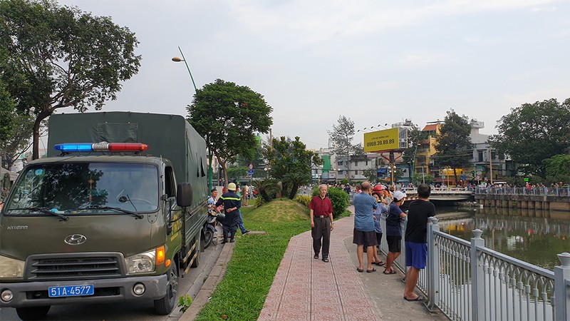 Người đàn ông nhảy kênh Nhiêu Lộc - Thị Nghè mất tích - ảnh 1