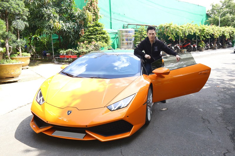 Nguyên Vũ mang Lamborghini lên sân khấu Đấu trường ngôi sao - ảnh 1