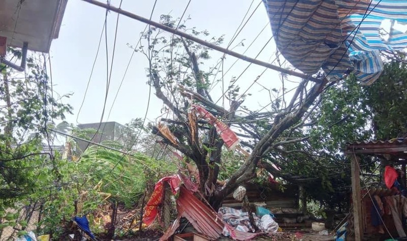Chùm ảnh: Huyện đảo Lý Sơn thiệt hại nặng nề do bão số 9 - ảnh 1
