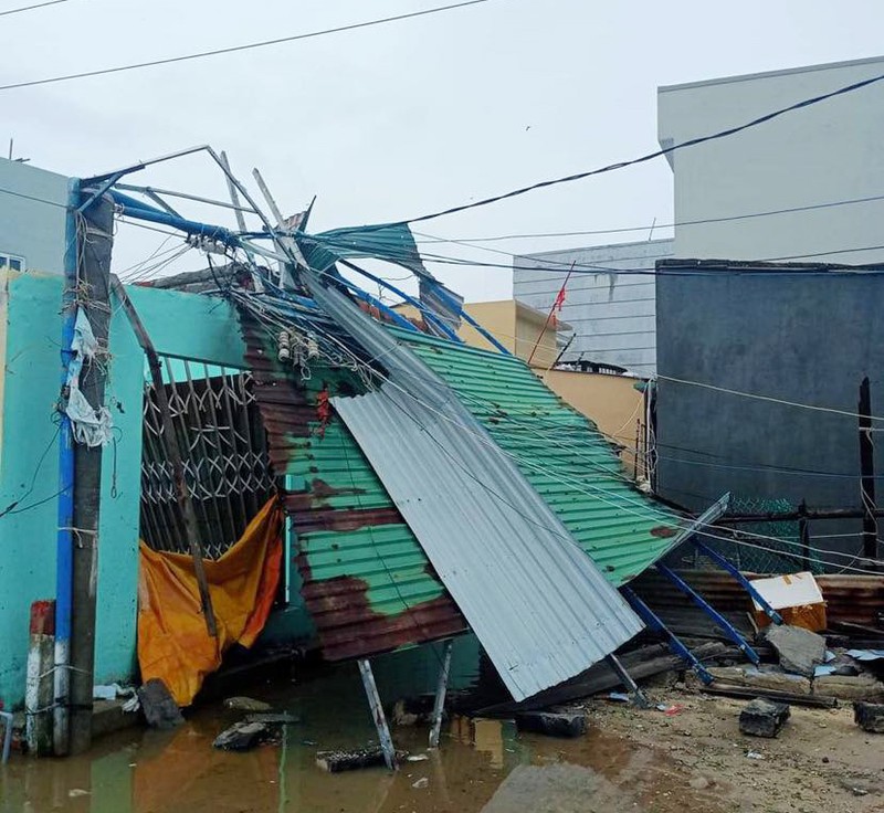 Chùm ảnh: Huyện đảo Lý Sơn thiệt hại nặng nề do bão số 9 - ảnh 7