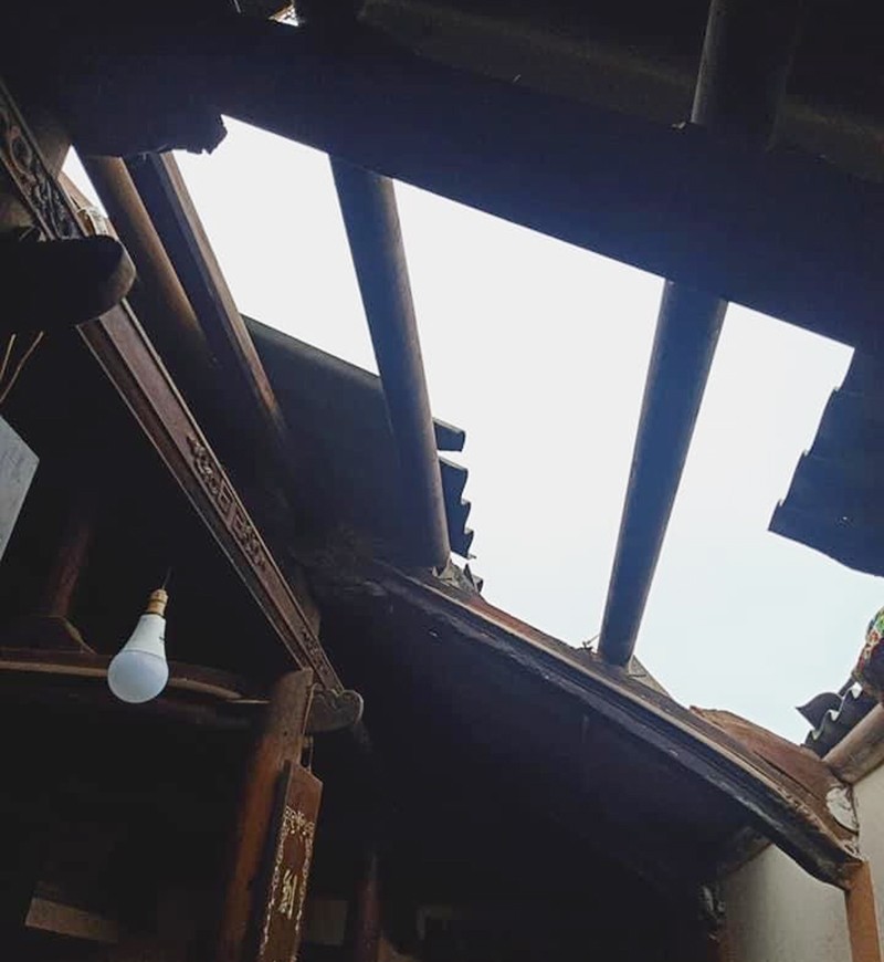Chùm ảnh: Huyện đảo Lý Sơn thiệt hại nặng nề do bão số 9 - ảnh 3
