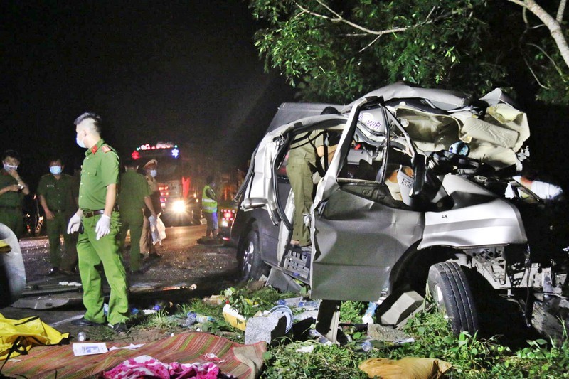 Khởi tố người giao ô tô cho phụ xe gây tai nạn chết 8 người - ảnh 1