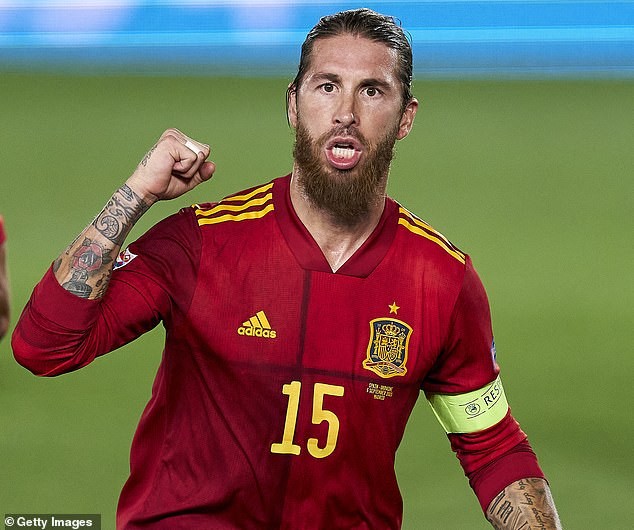 Ramos, Fati, Torres đi vào lịch sử bóng đá Tây Ban Nha - ảnh 4