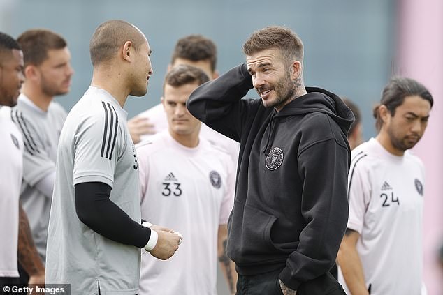 Juventus 'nhả' vua phá lưới Serie A miễn phí cho David Beckham - ảnh 2