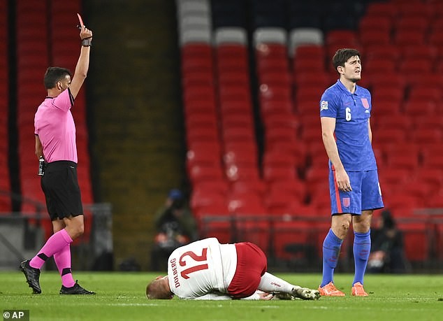 Địa chấn ở Nations League và số phận trái ngược của hai sao MU - ảnh 1