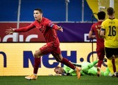 Ronaldo phản pháo Bộ trưởng Ý