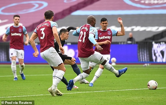 Thi đấu bạc nhược, Man City suýt thua 'kèo thơm' West Ham - ảnh 4