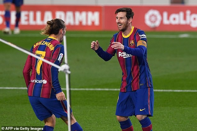 Griezmann vô duyên lạ, Messi vào sân giải cứu Barcelona - ảnh 12