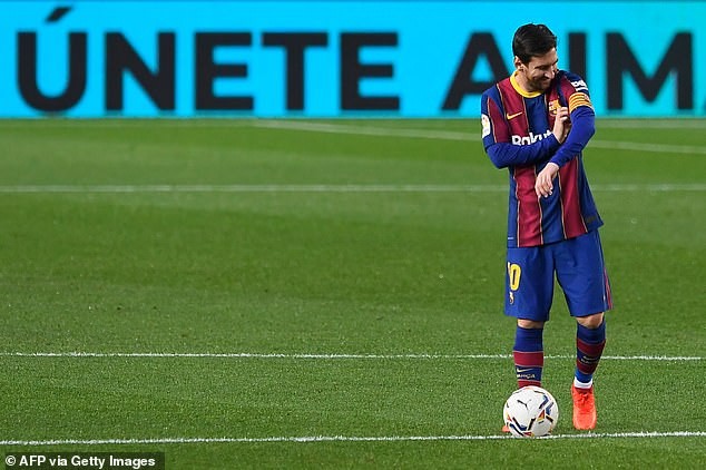 Griezmann vô duyên lạ, Messi vào sân giải cứu Barcelona - ảnh 8