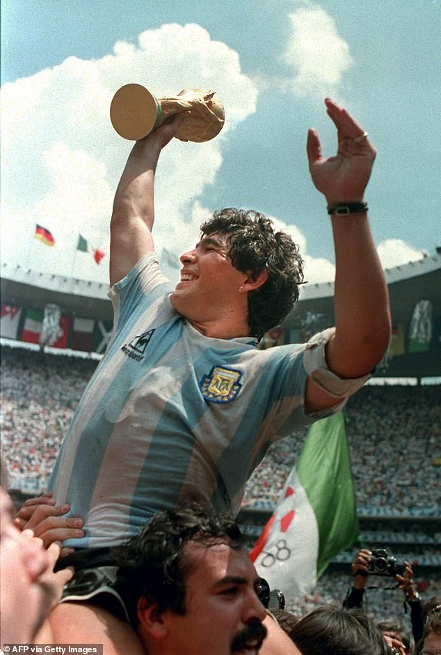 Maradona, một thiên tài không bàn cãi gây... tranh cãi - ảnh 3