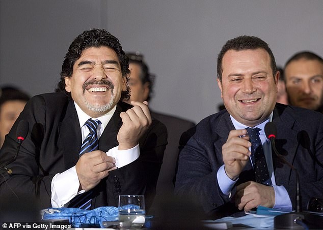 Angelo Pisani giận dữ: 'Maradona đã chết trong cô đơn' - ảnh 1