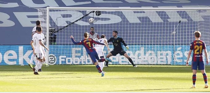 Messi suýt tạo 'bàn tay của chúa', Barcelona hạ đẹp Osasuna - ảnh 4