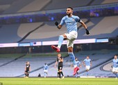 Man City bỗng dưng biết ghi bàn, Mahrez lập hat-trick