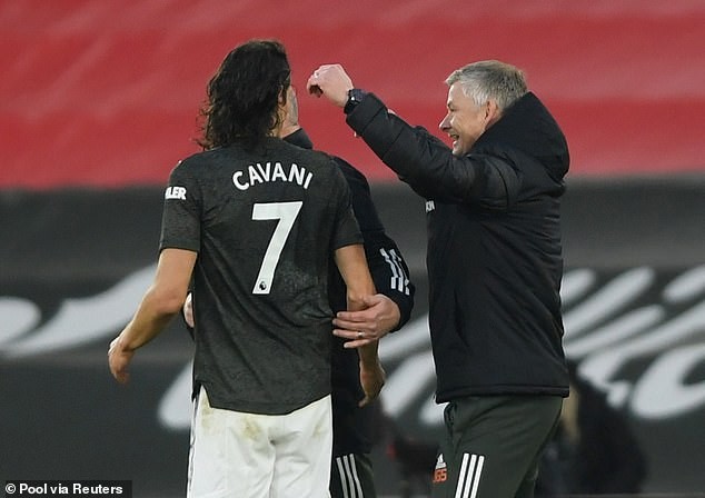 HLV Solskjaer nói gì về người hùng Cavani của MU? - ảnh 3