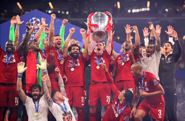 Vượt Liverpool, MU xuất sắc thứ tư lịch sử Champions League - ảnh 2