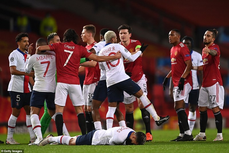 Neymar rực sáng, PSG hạ MU ngay tại Old Trafford - ảnh 2