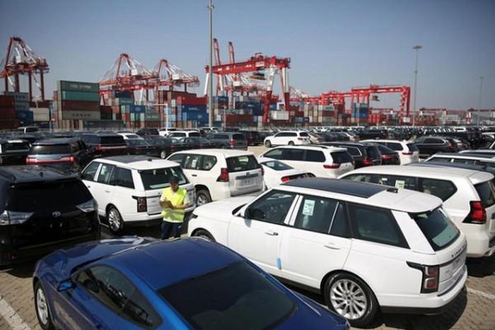 Hơn 80.000 xe ô tô nhập khẩu vào VN trong 10 tháng qua - ảnh 1