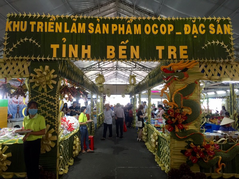 Đại gia Thái Lan đưa dừa Bến Tre sang Đài Loan - ảnh 1