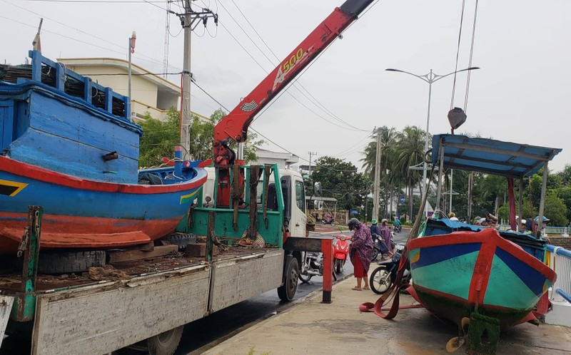 Phú Yên: TX Sông Cầu di dời hơn 37.000 dân tránh bão số 9 - ảnh 2