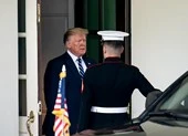 Lẽ ra Iran đã bắn thêm một máy bay khác của Mỹ chở 35 người ảnh 2 Vì sao ông Trump hủy đánh Iran vào phút chót?