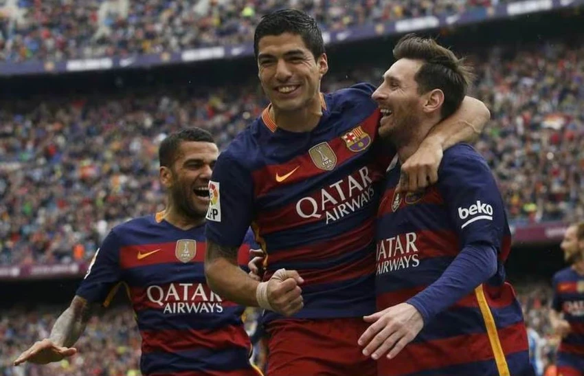 Suarez-Messi-Reuters.jpg