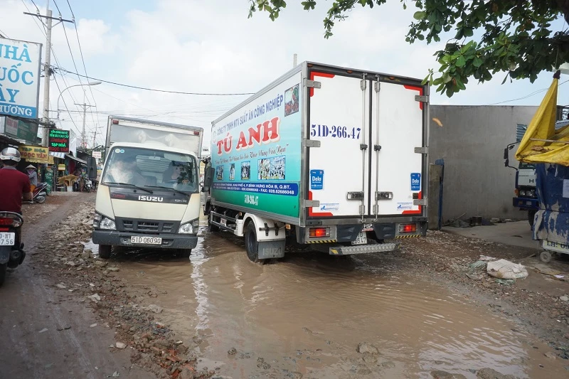'Con đường đau khổ’ ở Bình Chánh đã khang trang ảnh 1 con-duong-dau-kho-1