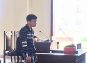 Người đàn ông 74 tuổi lãnh án tù vì lừa 'chạy án' ảnh 2 Sơ thẩm tuyên tịch thu xe, phúc thẩm tuyên trả lại cho bị cáo